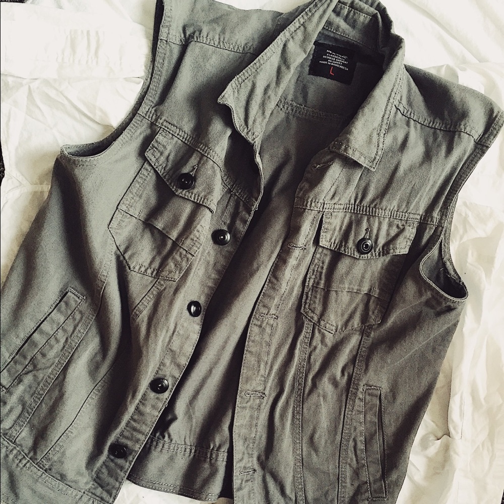 Greenish grey vest jacket